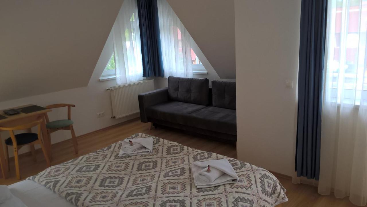 Lilla Wellnessapartman Zalakaros Exterior foto