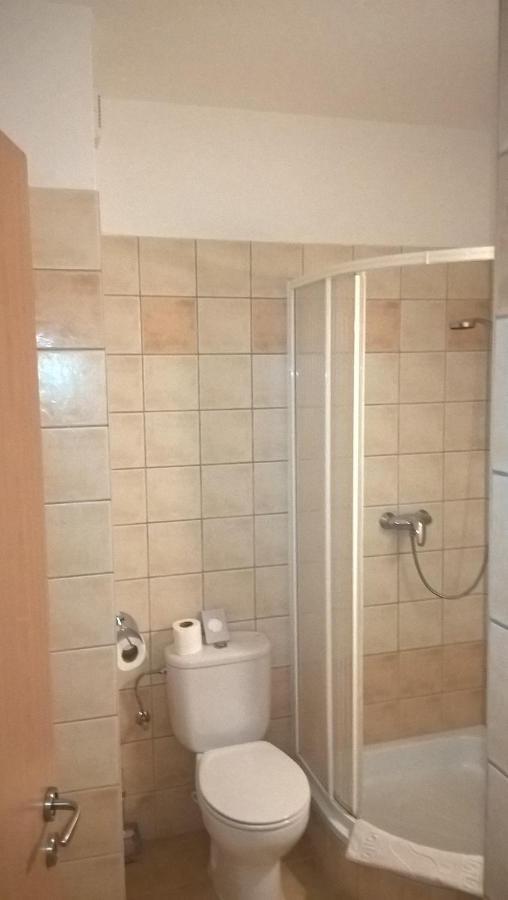 Lilla Wellnessapartman Zalakaros Exterior foto