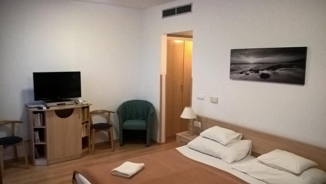 Lilla Wellnessapartman Zalakaros Exterior foto